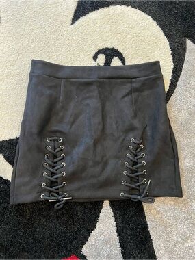 Black Lace-Up Mini Skirt - Women's Stylish Casual